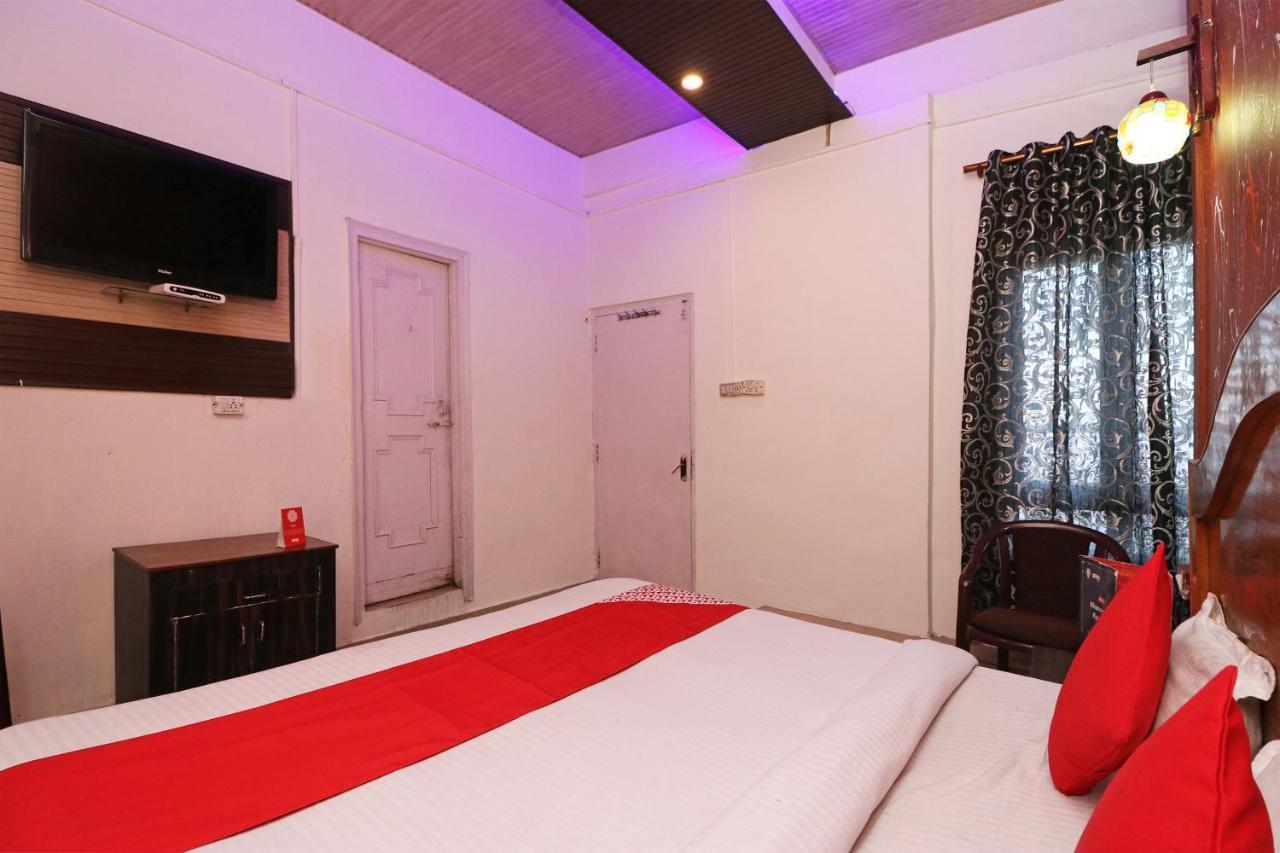 Oyo 75571 Sai Pooja Lodging Hotel Mumbai Kültér fotó