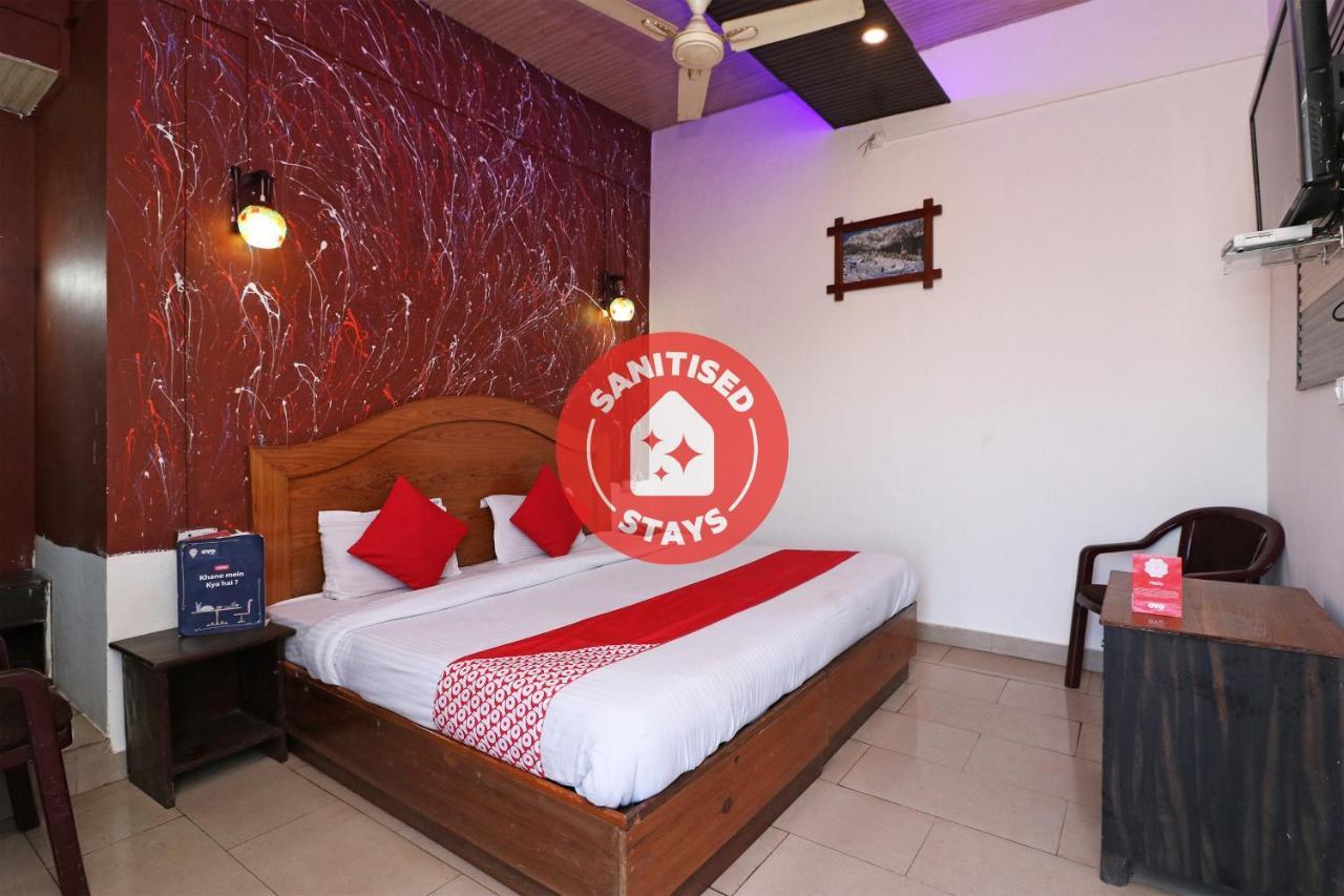 Oyo 75571 Sai Pooja Lodging Hotel Mumbai Kültér fotó